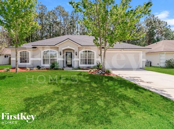 2770 Eagle Haven Dr - Green Cove Springs, FL