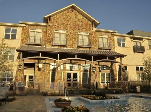 Villas Of Chapel Creek - Frisco, TX