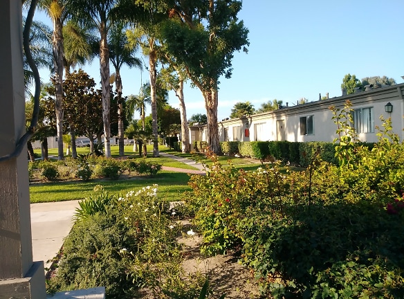 Rose Garden Apartments - Garden Grove, CA