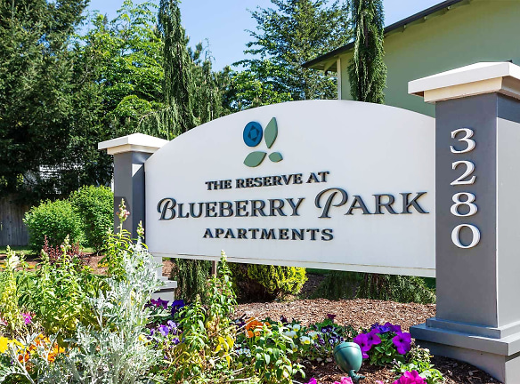Reserve At Blueberry Park Apartments - Bremerton, WA