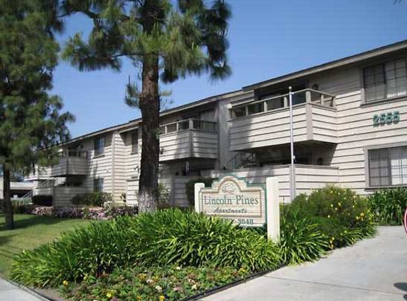 Lincoln Pines - Anaheim, CA