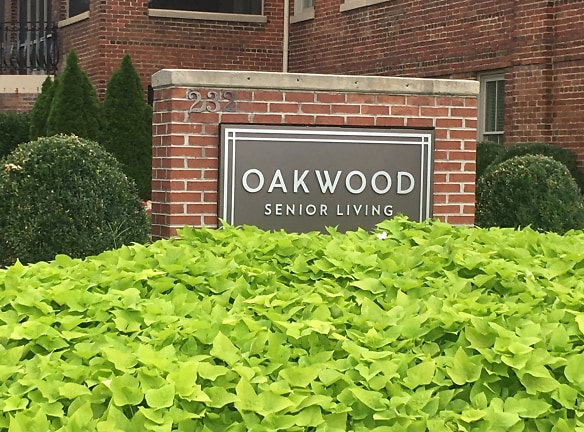 Oakwood Senior Living Apartments - Knoxville, TN
