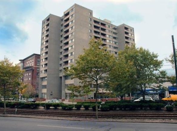 Beacon Park Apartments - Brookline, MA