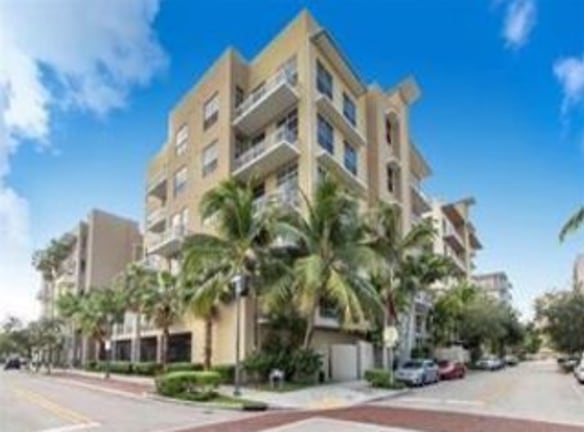 444 NW 1st Ave unit 603 - Fort Lauderdale, FL