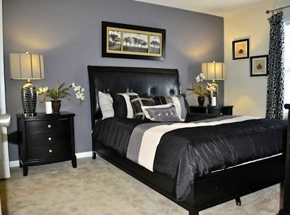 Longhill Pointe Apartments & Townhomes - Fayetteville, NC