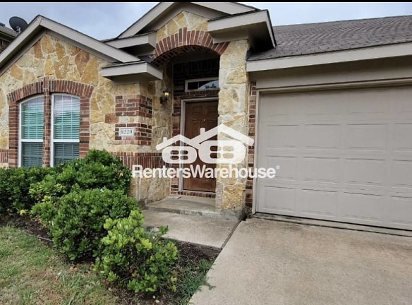 8220 Boulder Canyon Trail - Fort Worth, TX
