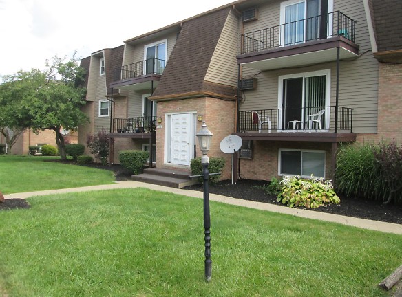 7165 Locust Ave unit 7165-08 - Youngstown, OH