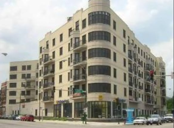 520 N Halsted St 602 Apartments - Chicago, IL