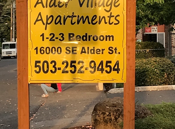 Alder Vilage Apartments - Portland, OR