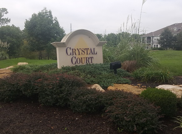 Crystal Court Apartments - Olathe, KS