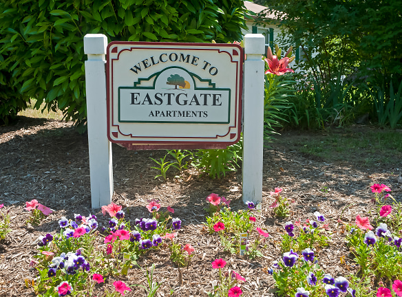 East Gate Apartments - Triangle, VA