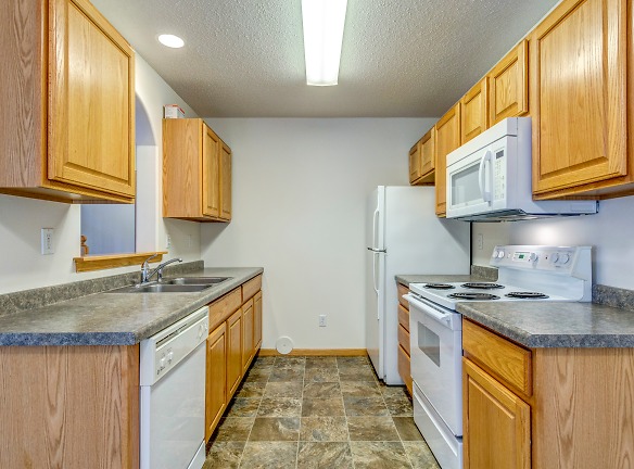 White Willows Town Homes - West Fargo, ND