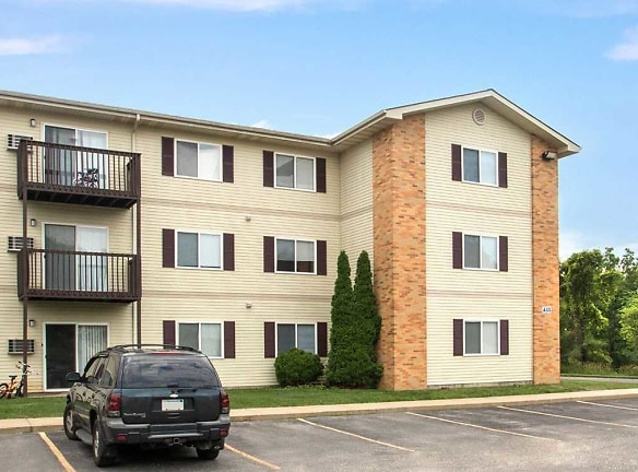Valley View Apartments - Cedar Rapids, IA
