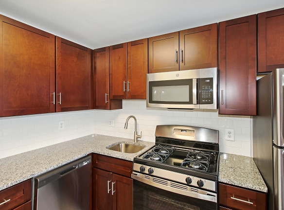 Tuscany Woods Apartments - Windsor Mill, MD