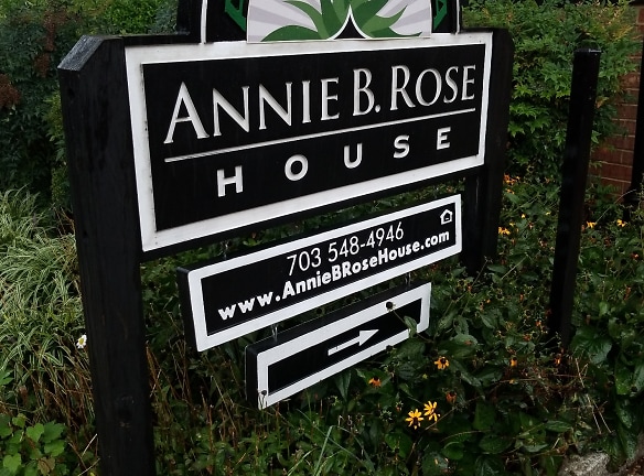 Annie B. Rose House Apartments - Alexandria, VA