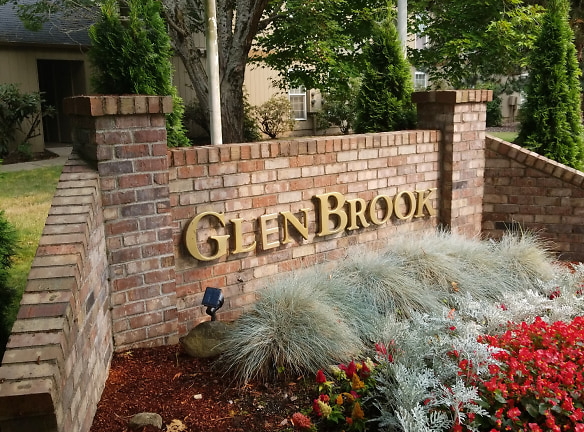 Glenbrook Apartments - Eugene, OR