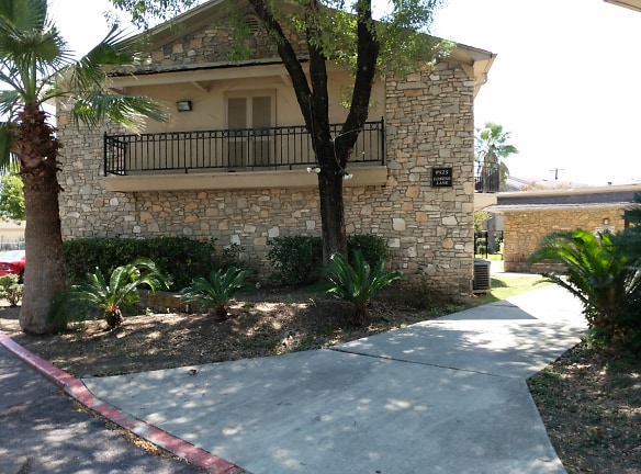 Coronado, The Apartments - San Antonio, TX