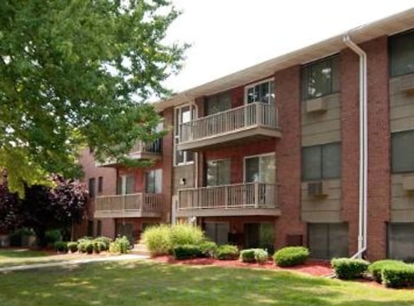 Countryside Apartments - Hackettstown, NJ