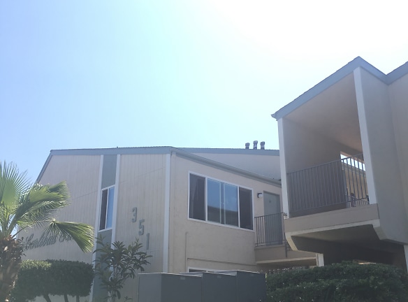 Carlsbad Pines Apartments - Carlsbad, CA