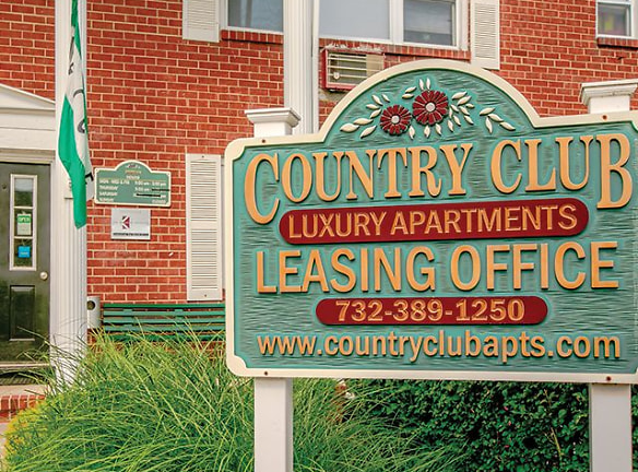Country Club Apartments - Eatontown, NJ