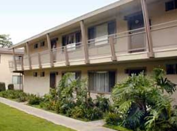 Pacifica Apartments - Costa Mesa, CA