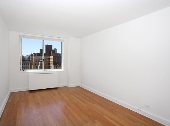 424 West End Ave unit 802 - New York, NY
