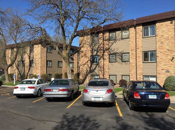 Moore Lake Apartments - Fridley, MN