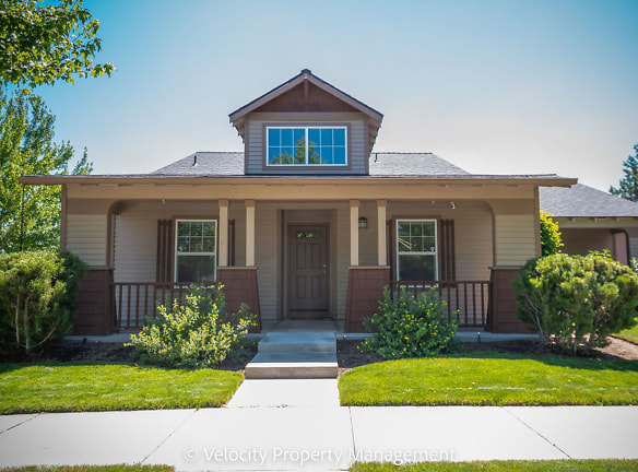 20681 Couples Ln - Bend, OR