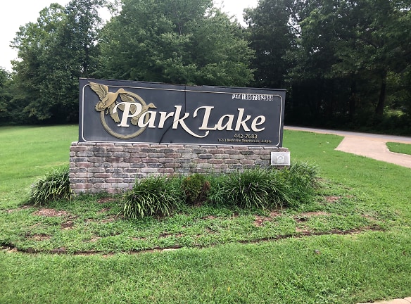 Park Lake Apartments - Fayetteville, AR