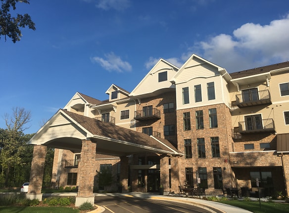 Chateau Waters Senior Assisted Living Apartments - Sartell, MN