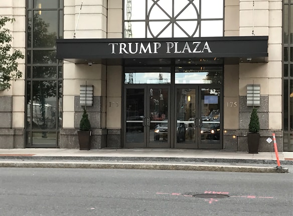 Trump Plaza Apartments - New Rochelle, NY