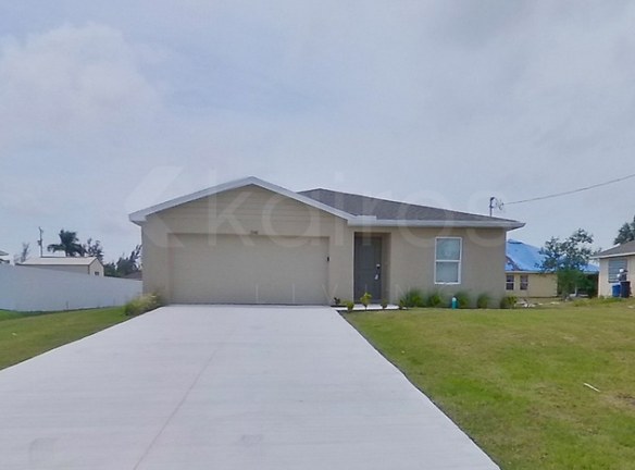 2140 NW 22nd Ave - Cape Coral, FL