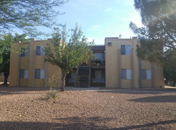 Greenbriar Manor Apartments - El Paso, TX