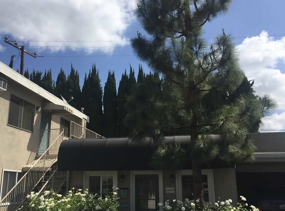 Pinecrest Apartments - La Mirada, CA