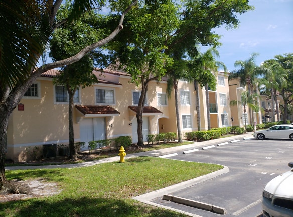 Milani Luxury Condos Apartments - West Palm Beach, FL