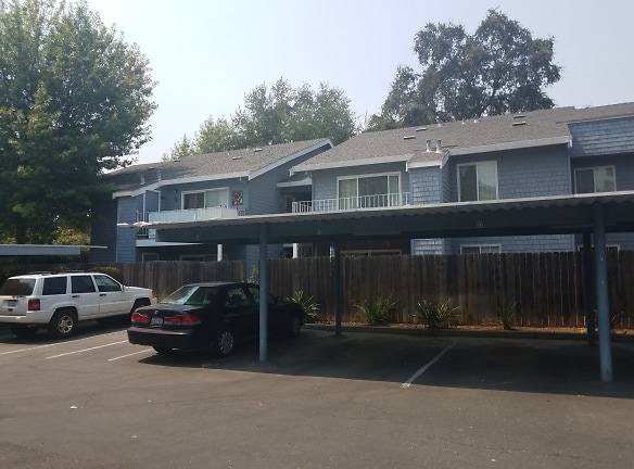 Palm Terrace Apartments - Sacramento, CA