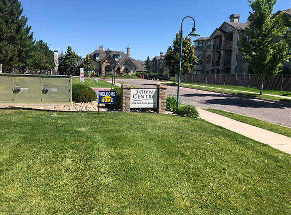 Towncentre Senior Apartments - Broomfield, CO