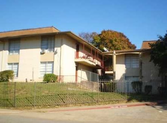 Timber Oaks Apartments - Dallas, TX