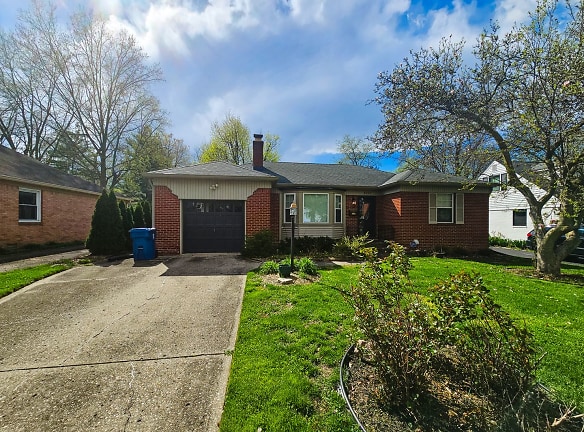 6024 Hillside Ave E Dr - Indianapolis, IN