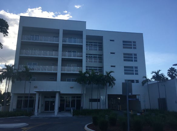 Gran Via Apartments - Miami, FL
