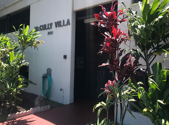McCully Villa Apartments - Honolulu, HI