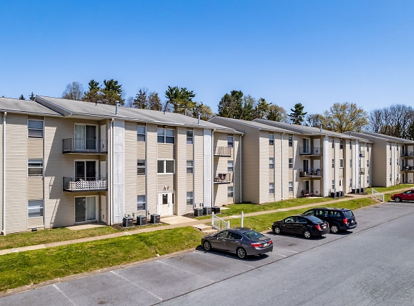 Beaufort Manor Apartments - Harrisburg, PA