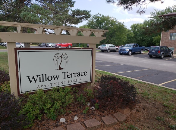 Willow Terrace Apartment Homes - Olathe, KS