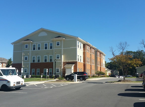 Deacon Place Student Housing Apartments - Winston Salem, NC