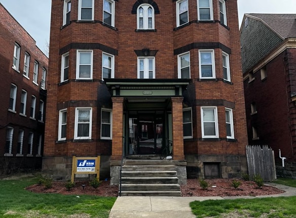 225 S Millvale Ave - Pittsburgh, PA