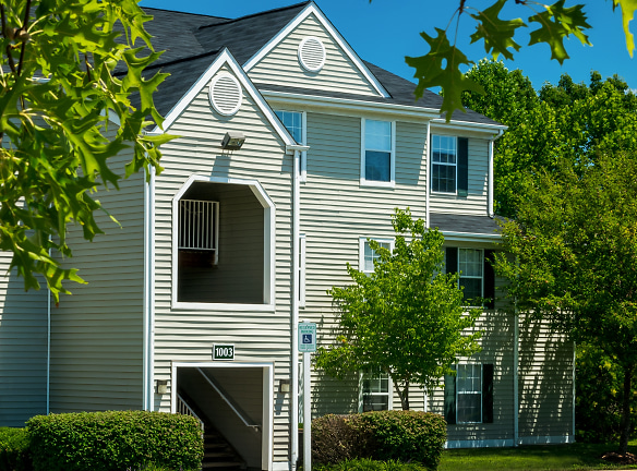 Arbor Grove Apartments & Townhomes - Stafford, VA