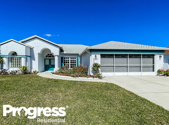8427 Aukari Ct - New Port Richey, FL