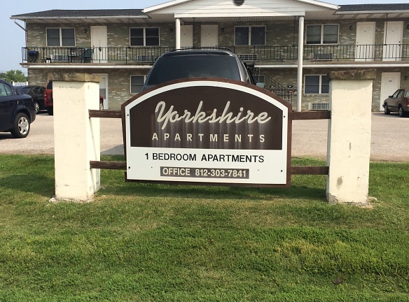 Yorkshire Apartments - Evansville, IN