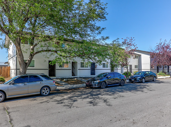 Sierra View Townhomes Apartments - Carson City, NV