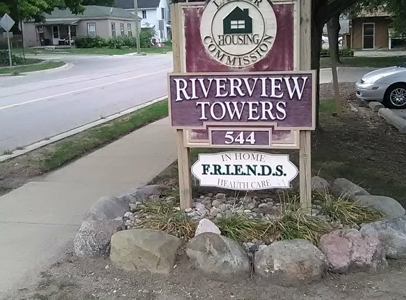Riverview Towers Apartments - Lapeer, MI